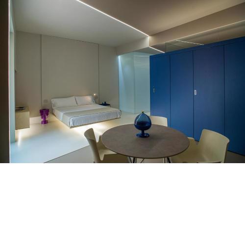 Fiveplace Design Suites & Apartments