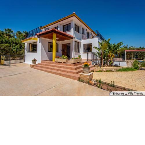 FIVOS CORAL VILLA