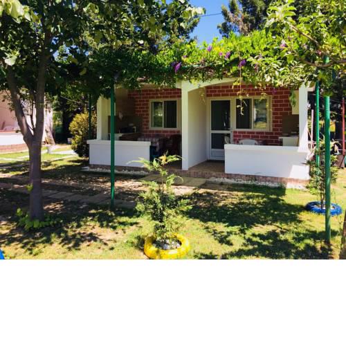 Flamingo Cottage