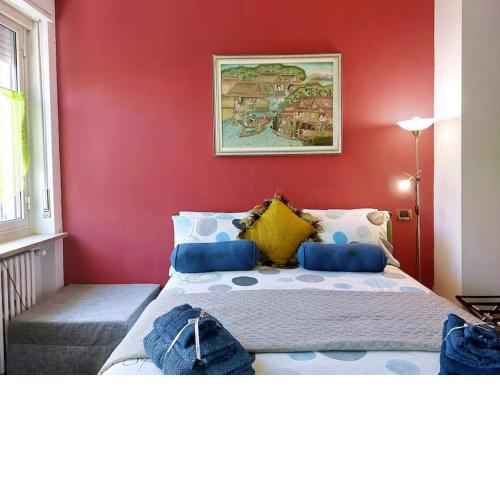 Flat city center Porta Susa, free parking wifii smart tv Sky