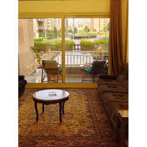 flat in compound wesal