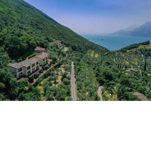 Flat in Garden Residence resort, Malcesine, Italy (with heated pool)
