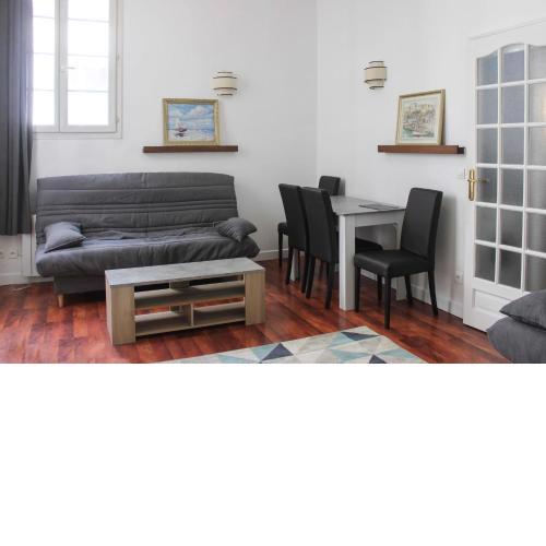 Flat near Galeries Lafayette