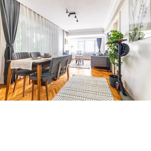 Flat Near Marina and Marmaray in Bagdat Avenue