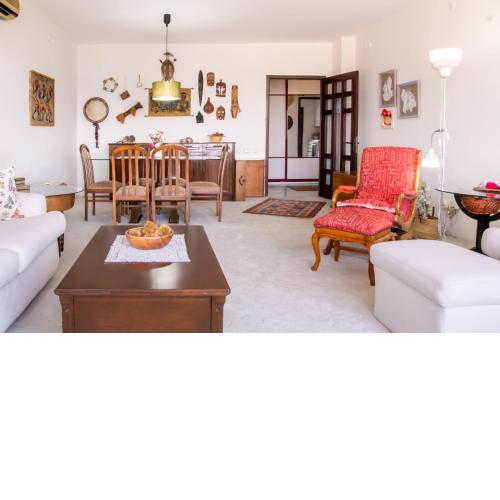 Flat w Balcony 10 min to Karsiyaka Coast in Izmir