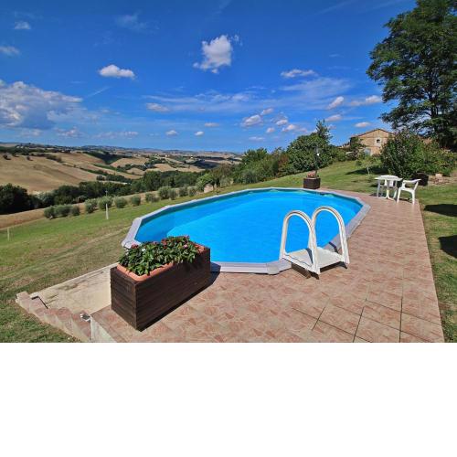 Flat with swimming pool garden BBQ and parking