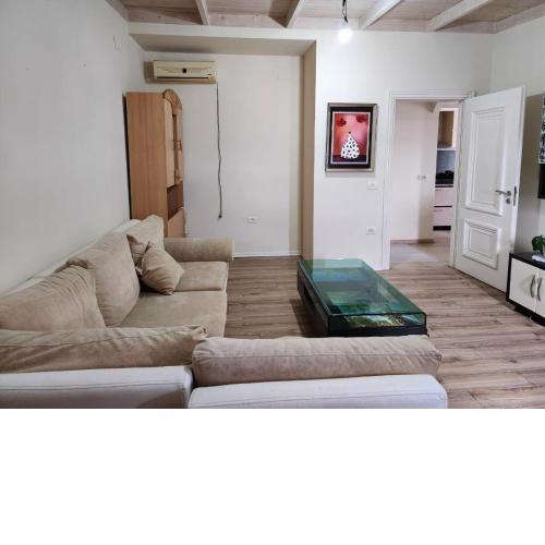 Flavjo's Downtown Apartment