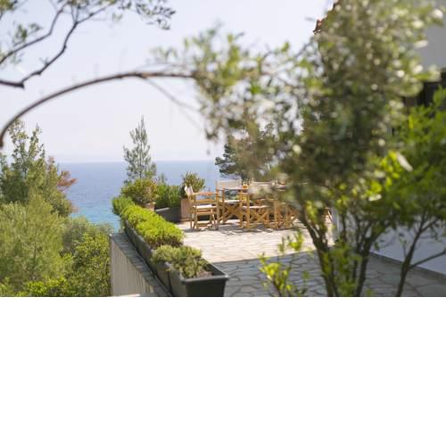 #FLH - Summer Retreat (5BDR)