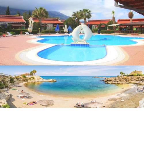 Flippers Bungalows & Pool & Restaurant