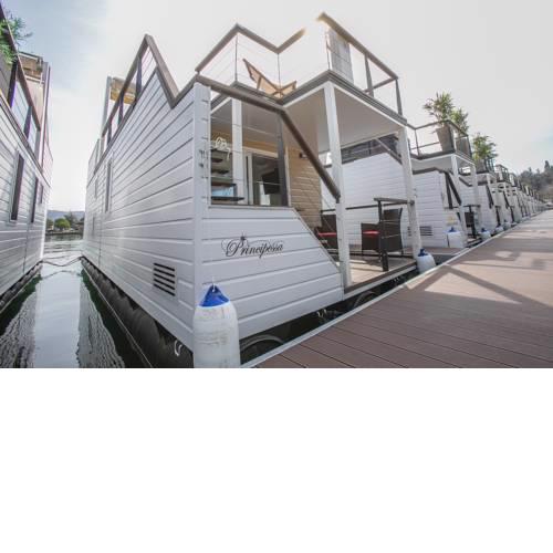 Floating Sea House Principessa