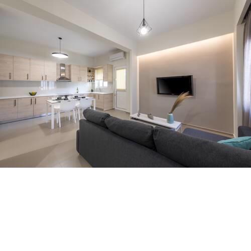 Fofi’s Elegant Home