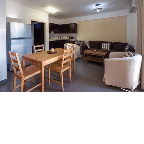 Foinikoudes 1 Bedroom Apartment