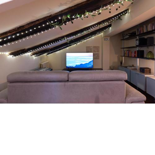 Fondazza Home - Little tower