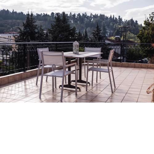 Forest View Apartment