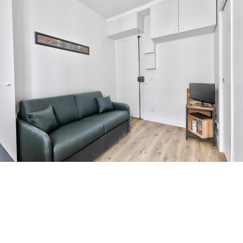 Former apartment for 1 - Paris 13E Place d'Italie