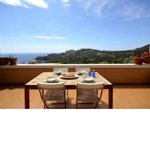 Fornells de la Selva Apartment Sleeps 4 with Pool
