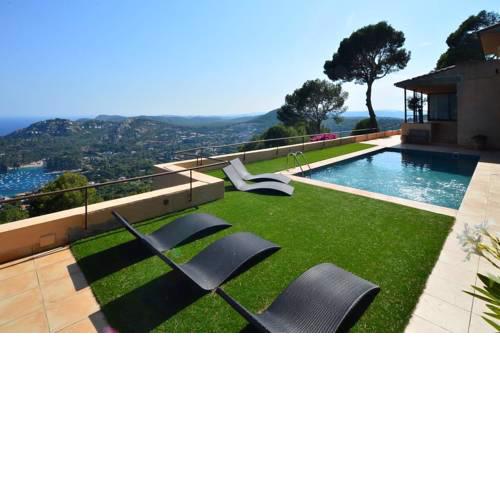 Fornells de la Selva Villa Sleeps 6 Pool
