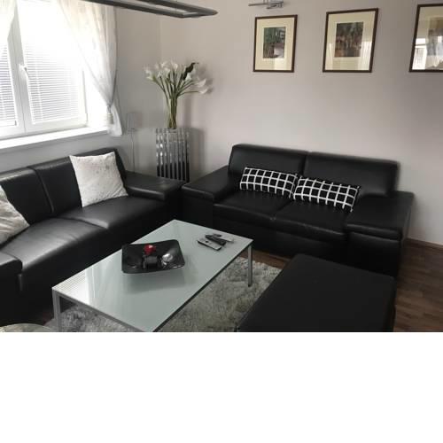 Forrest Villa Apartments