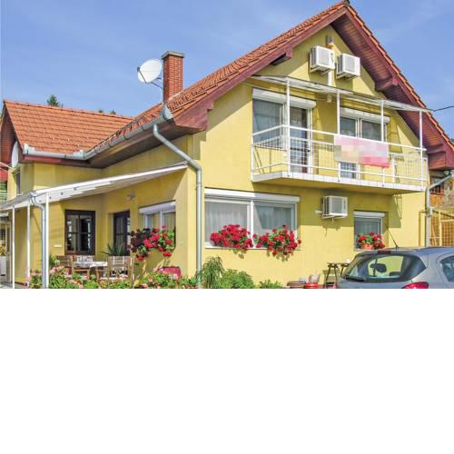 Four-Bedroom Apartment in Balatongyorok