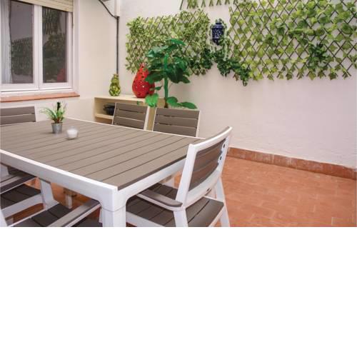 Four-Bedroom Apartment in Roses