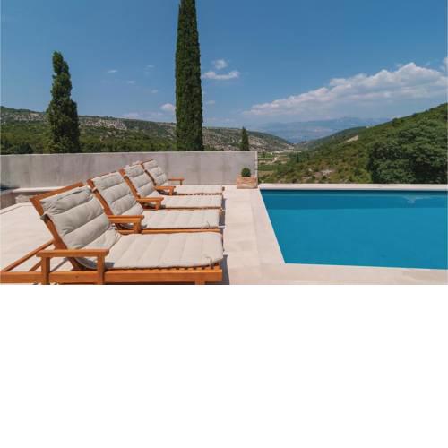 Four-Bedroom Holiday Home in Dol