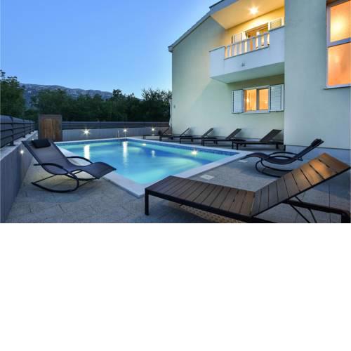 Four-Bedroom Holiday Home in Dugopolje