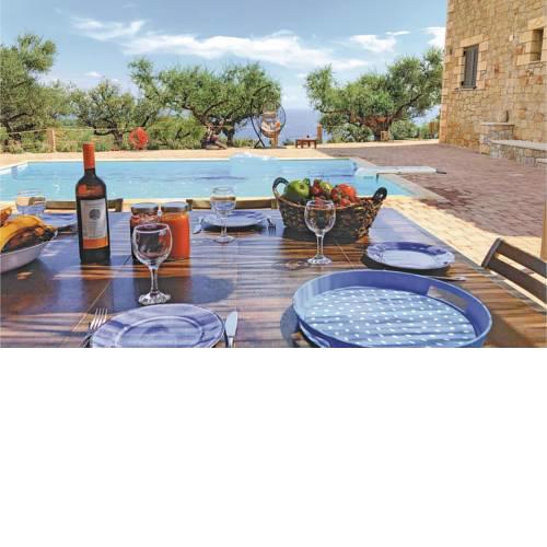 Four-Bedroom Holiday Home in Kardamyli