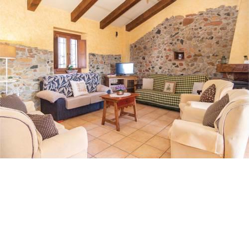 Four-Bedroom Holiday Home in Villaviciosa de Cordo.