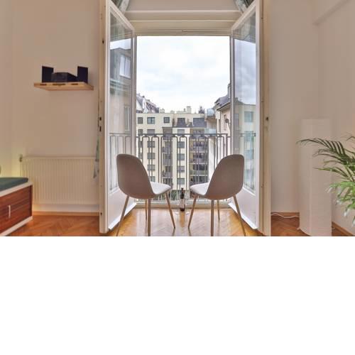 Fr. balcony - trendy neighborhood - 45sqm