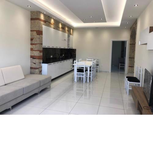 Franco Apartments