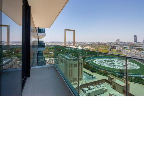 Frank Porter - 1 Residences 2 East Tower