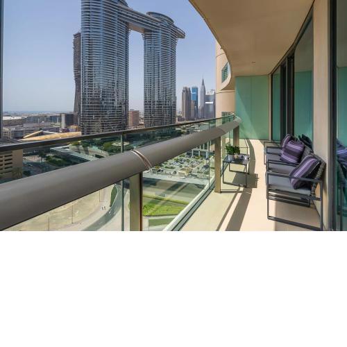 Frank Porter - Burj Vista Tower 1