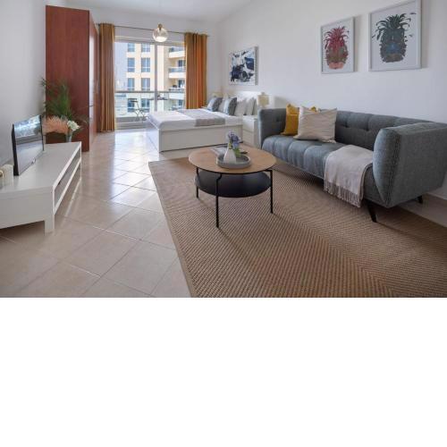 Frank Porter - Damac Crescent A