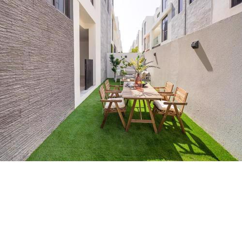 Frank Porter - DAMAC Hills Veneto Villas