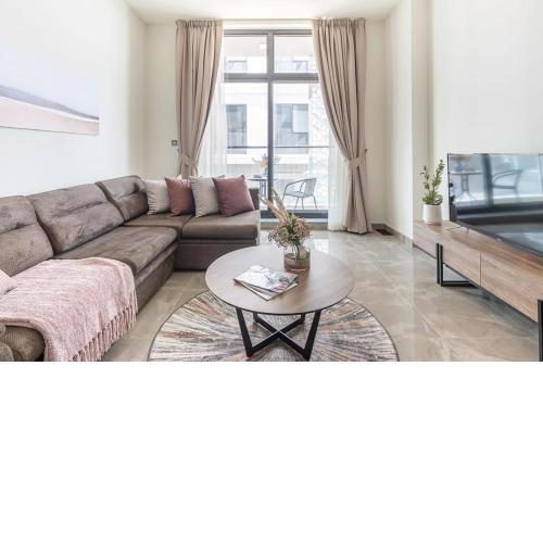 Frank Porter - Majestique Residence 2