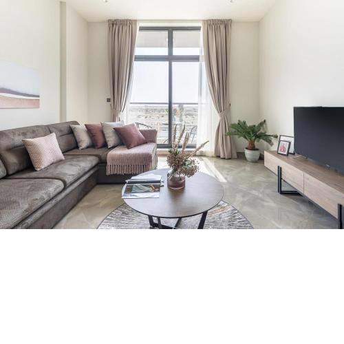 Frank Porter - Majestique Residence 2