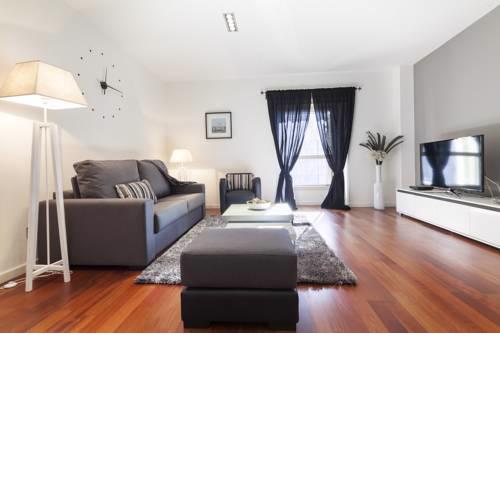 Friendly Rentals Plaza Catalunya