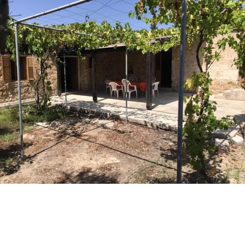 Friendly villagehouse