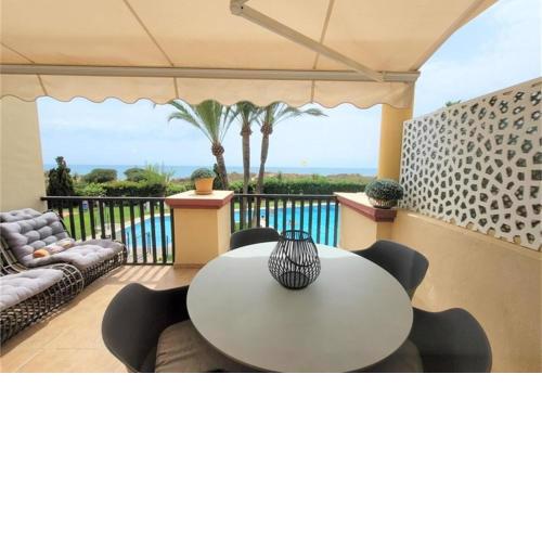 Front Line Beach Studio Apartment