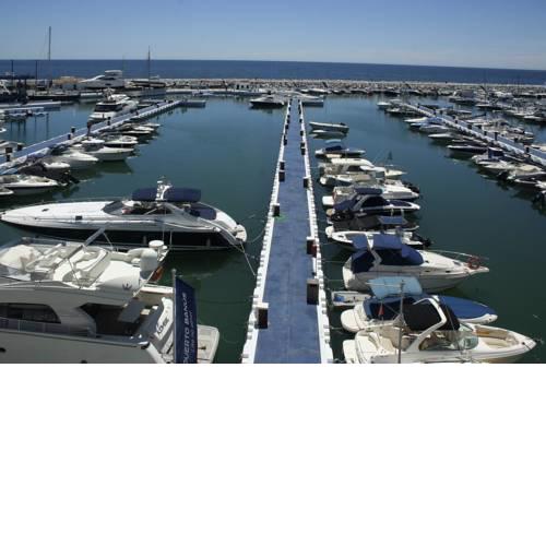 FRONT PORT LINE SLEEPS 6