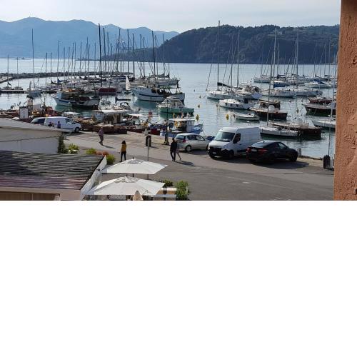 Fronte Mare Sul Molo