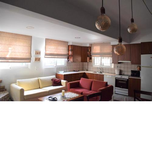 FROSO'S APARTMENT