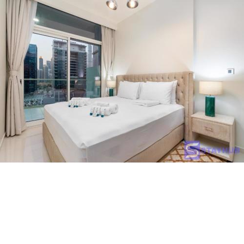 Full Burj Khalifa View - 2BR APT