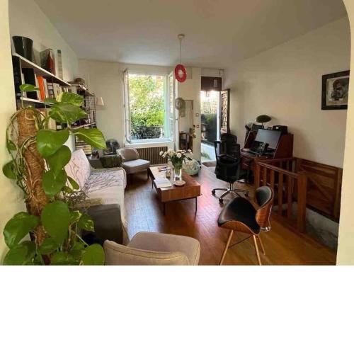 Full equiped house with garden