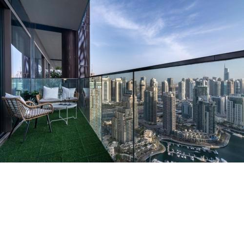 Full Marina View - Marina Gate - Upgraded Kitchen
