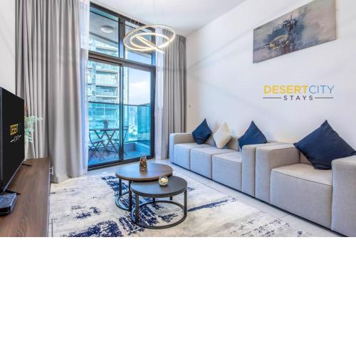Fully Furnished One Bed in JVC, Hosted by Desert City Stays