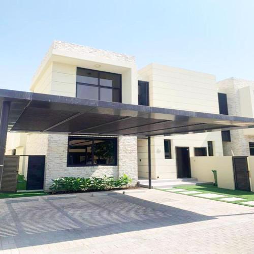 Fully upgraded 3BR Villa w/Pool