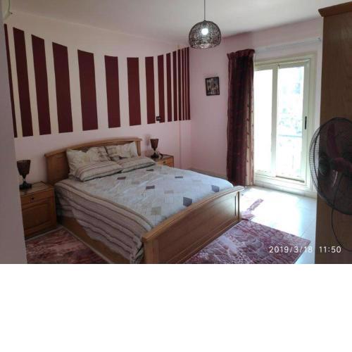 Furnished apartment 3 bedrooms in Elrehab