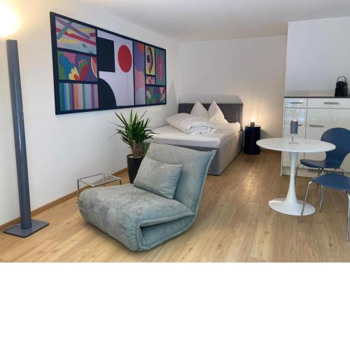 Furnished studio with garden Seefeld I Tiefenbrunnen
