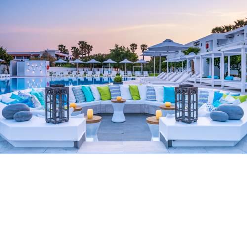 Gaia in Style - Adults Only